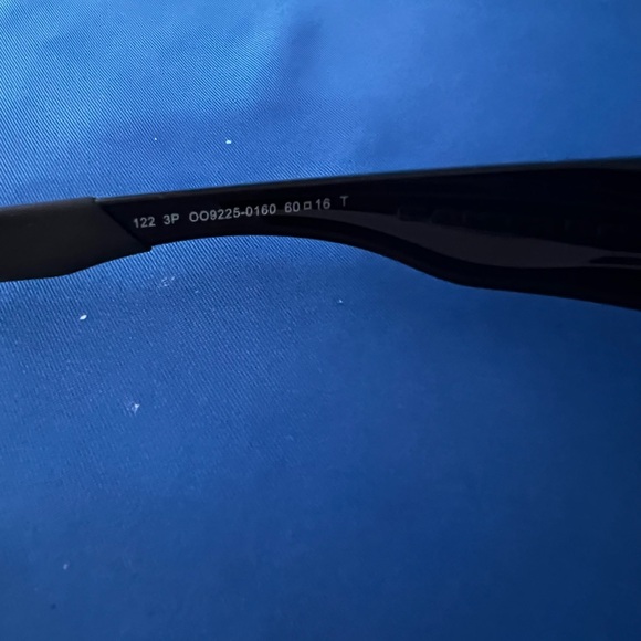 Oakley Black Sunglasses - Picture 3 of 7